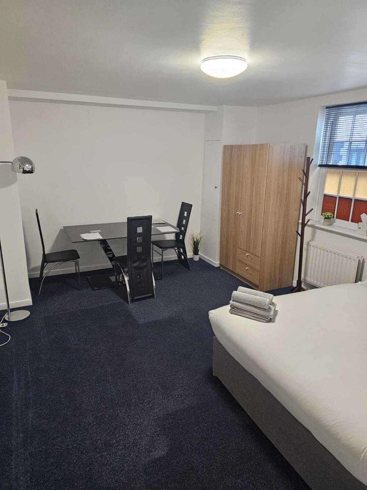 Queens Place - Rooms Brighton ภายนอก รูปภาพ