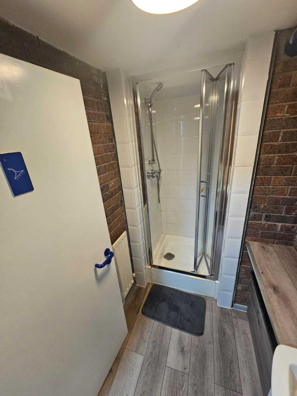 Queens Place - Rooms Brighton ภายนอก รูปภาพ
